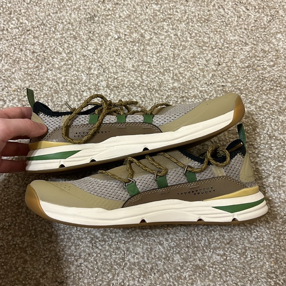 Danner x Anthropologie | Women’s Rivercomber 3” Trail Sneaker Bronze/Birch 9 - Picture 4 of 9